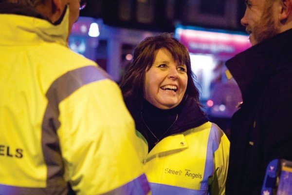 volunteers-street-angels